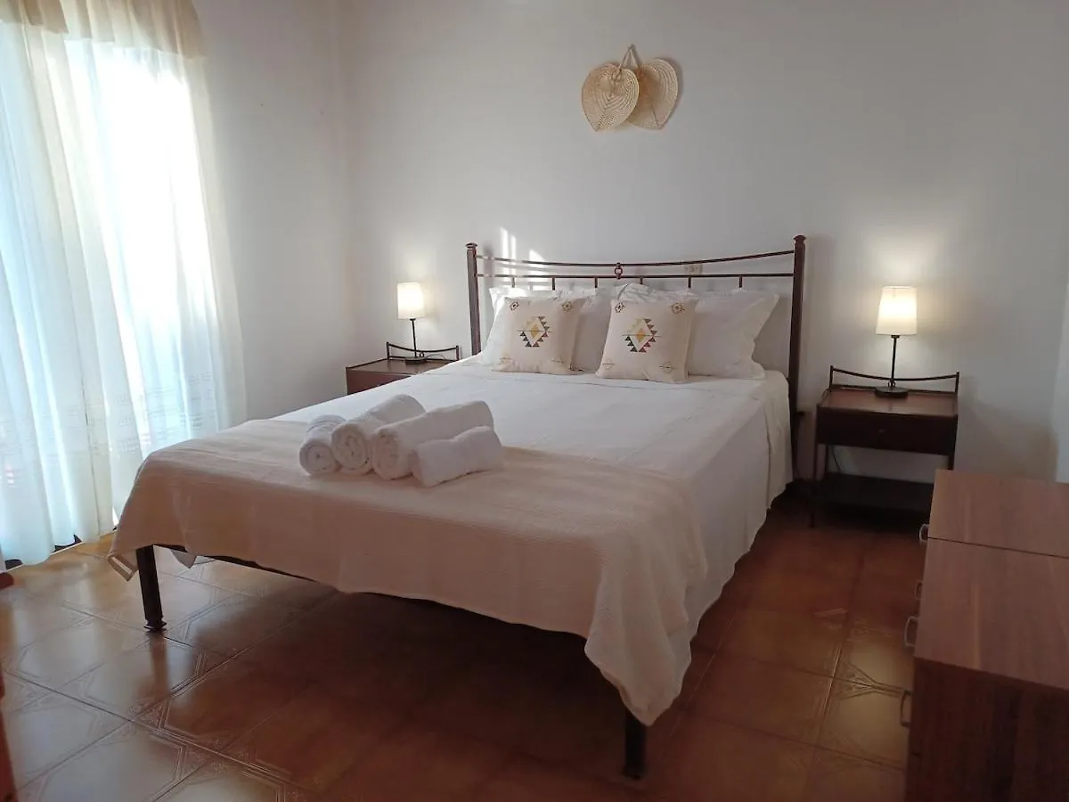Nerissa 3, Two Bedroom Beach House Σπαρτιά Ελλάδα