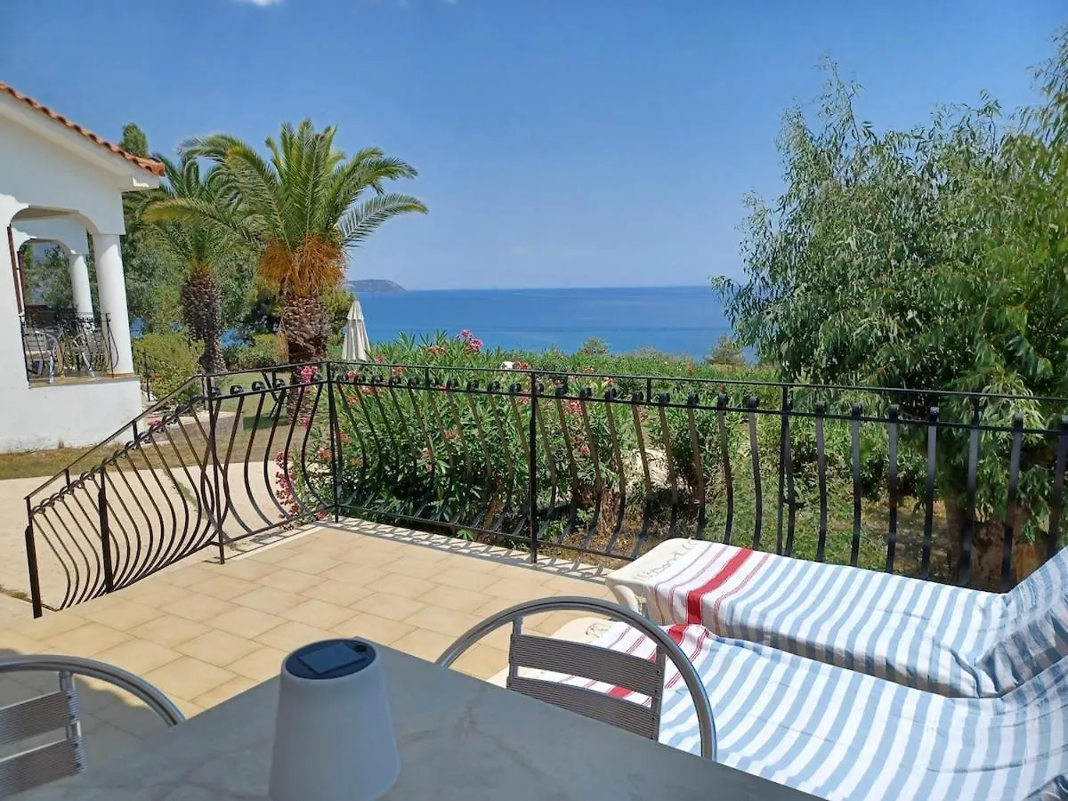 Nerissa 3, Two Bedroom Beach House Σπαρτιά